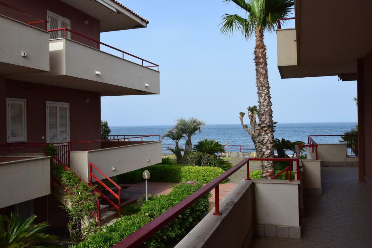 Seahome Riposto Exterior foto